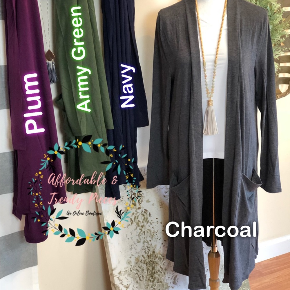 NWT | CHARCOAL 🍁 Boutique Cardigan With Pockets |
